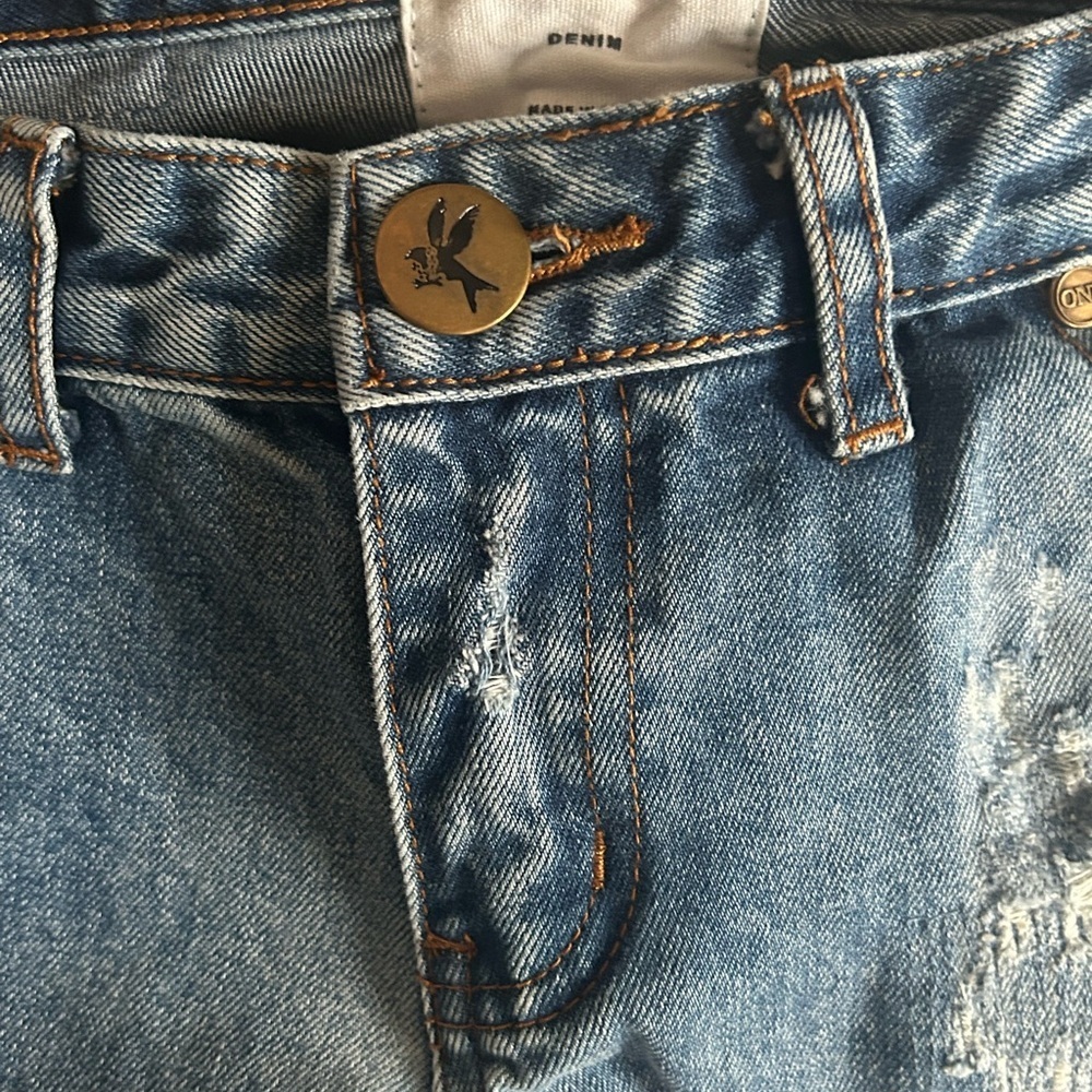 One by EightySeven X Distressed Skinny Jeans Size 26|Zipper Ankle|Patch Detail - Picture 9 of 16